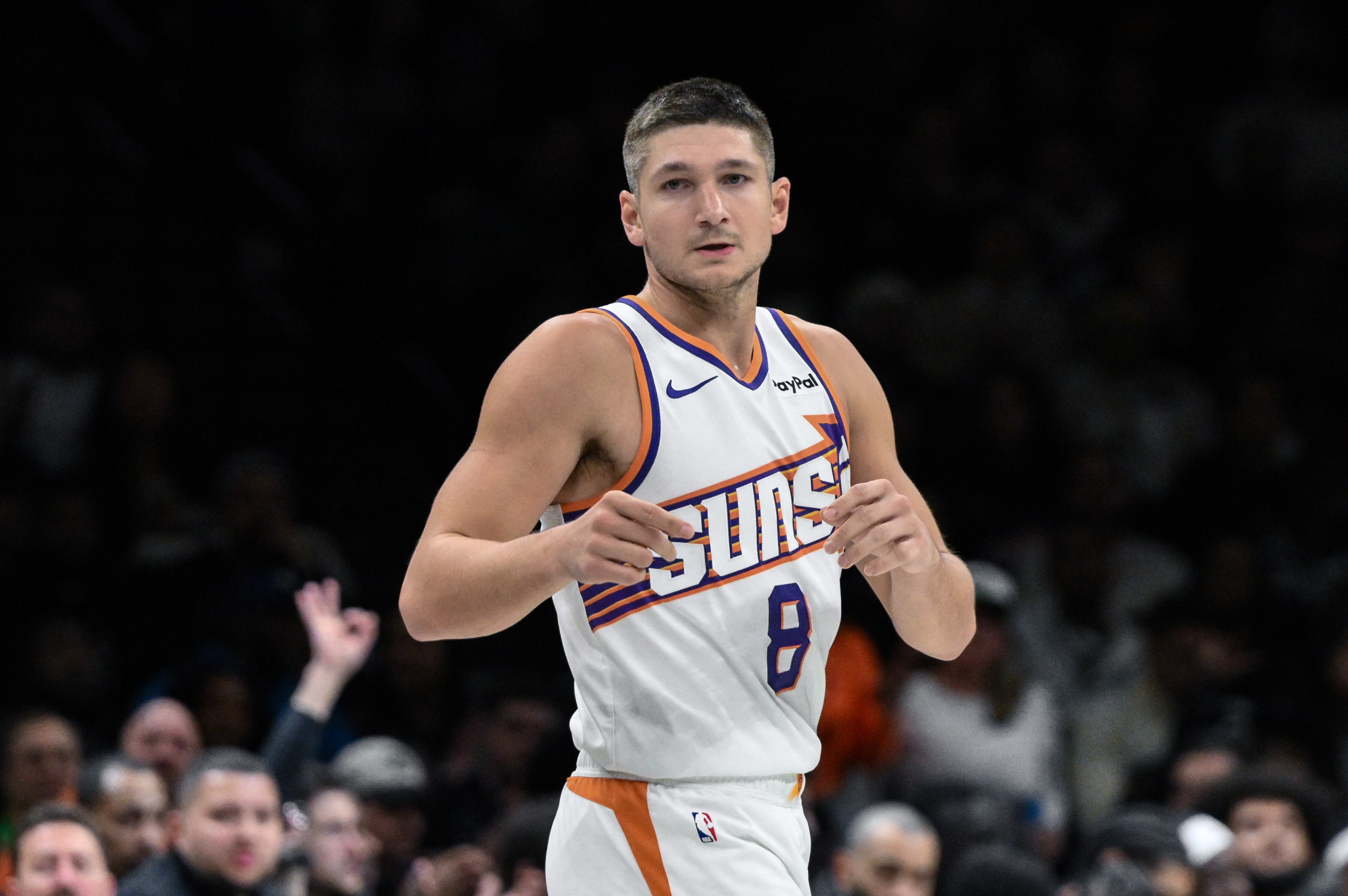 开云电子-一球不丢！阿伦半场5中5高效拿下11分2板2助1断