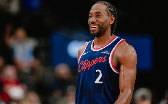 开云电子-战神卡，伦纳德出场32分钟&amp;amp;20中15爆砍45分5板5助，正负值+41